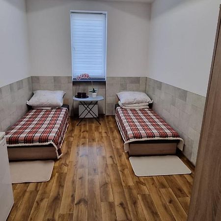 Hostel Rakoniewicka Poznań Esterno foto