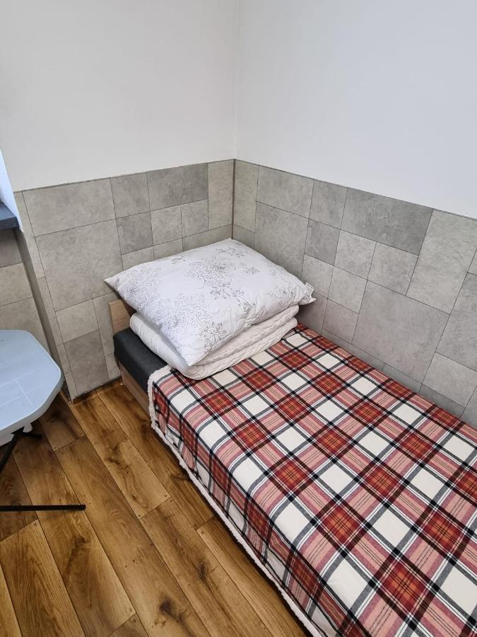 Hostel Rakoniewicka Poznań Esterno foto
